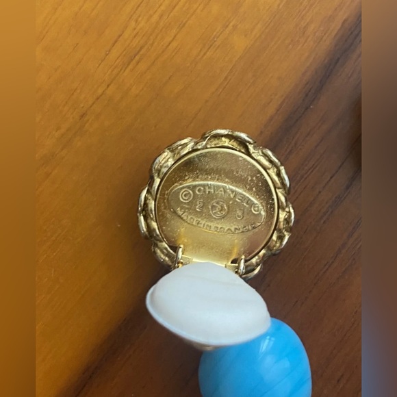 Chanel Heart Gripoix Dangle Earrings ❌no offer or trade❌ - Picture 8 of 8